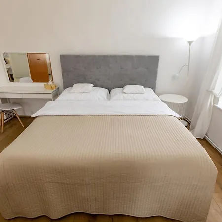 Palac Daun - Studio Apartments Znojmo Exterior photo