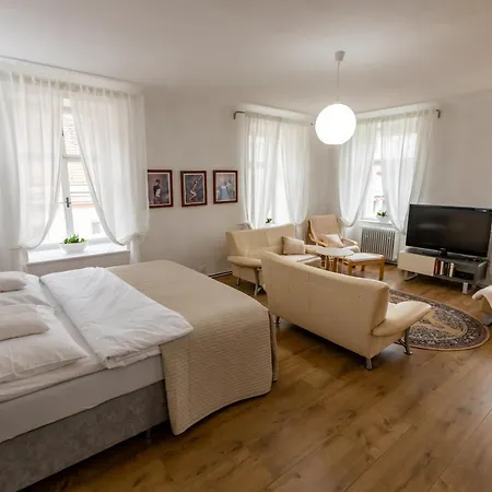 Palac Daun - Studio Apartments Znojmo Exterior photo