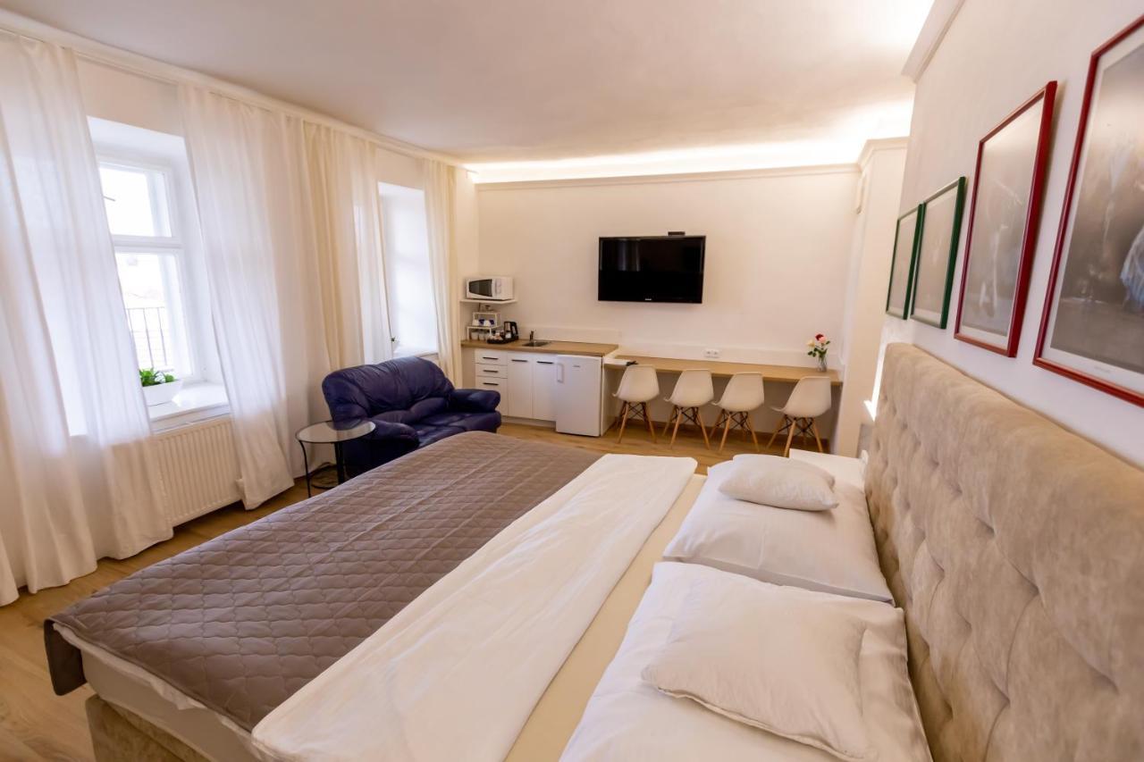 Palac Daun - Studio * Znojmo