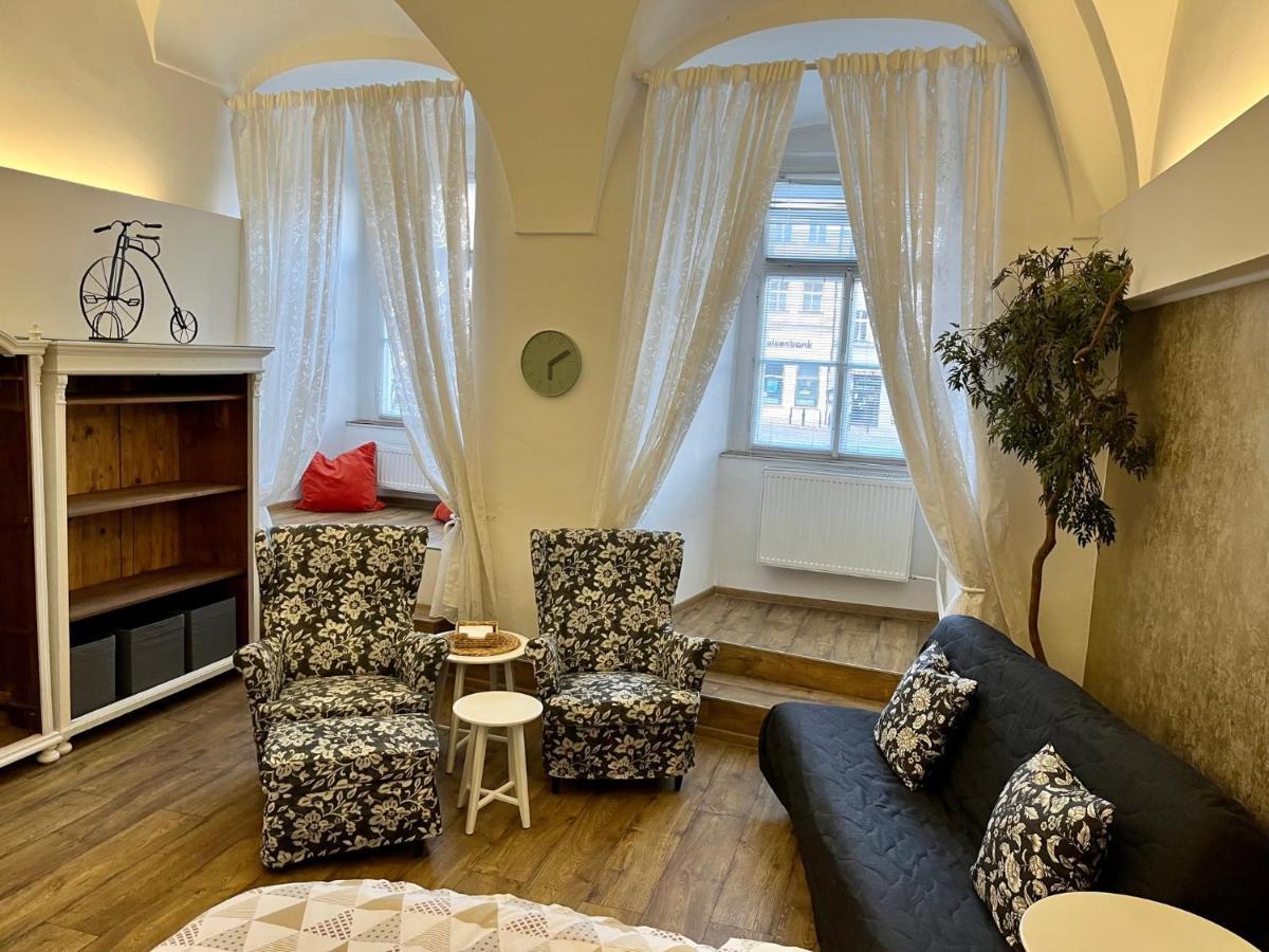 Palac Daun - Studio Apartment Znojmo