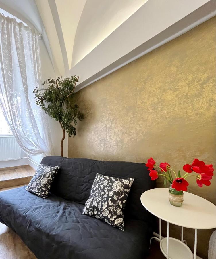 Palac Daun - Studio Apartment Znojmo