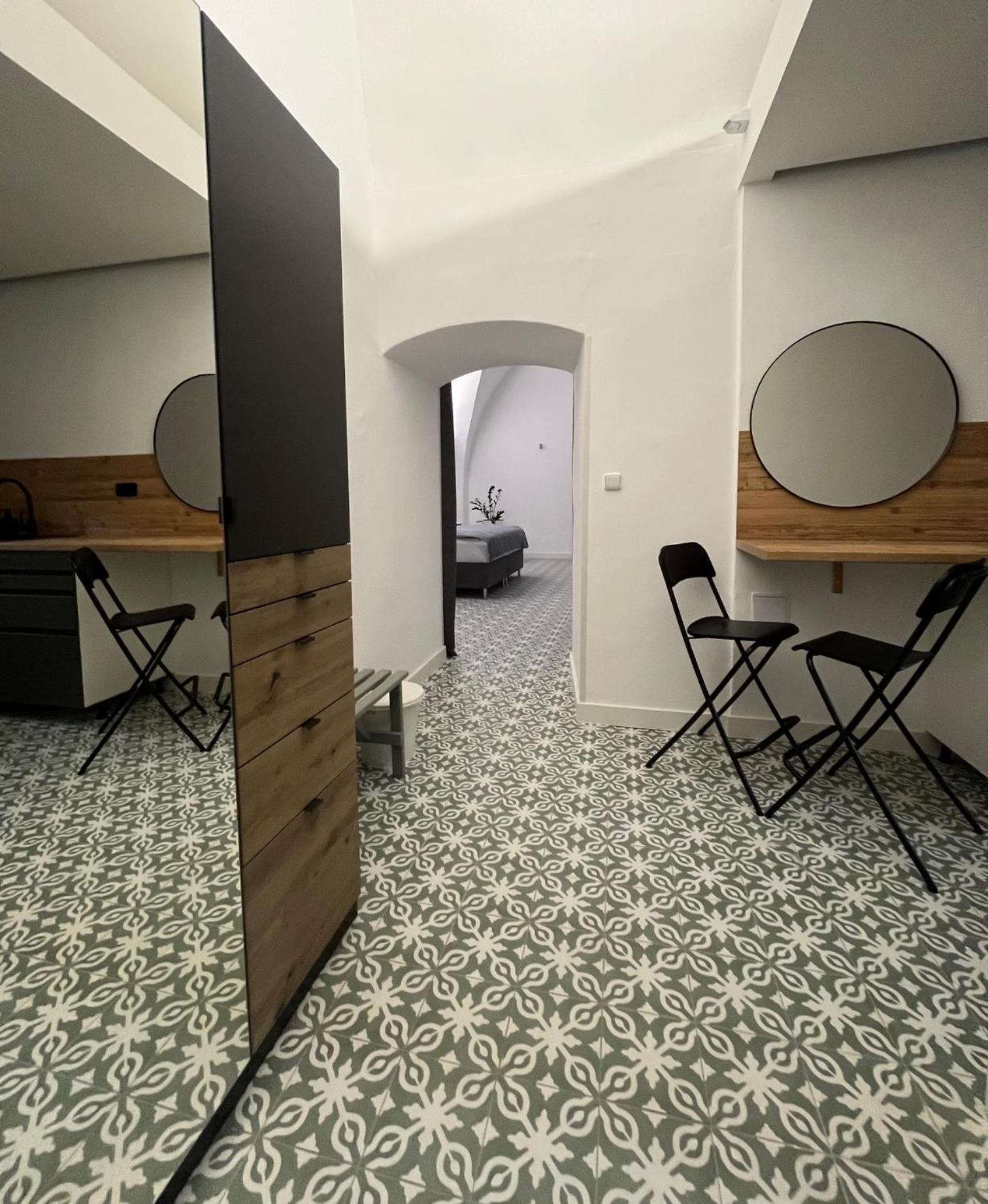 Palac Daun - Studio *